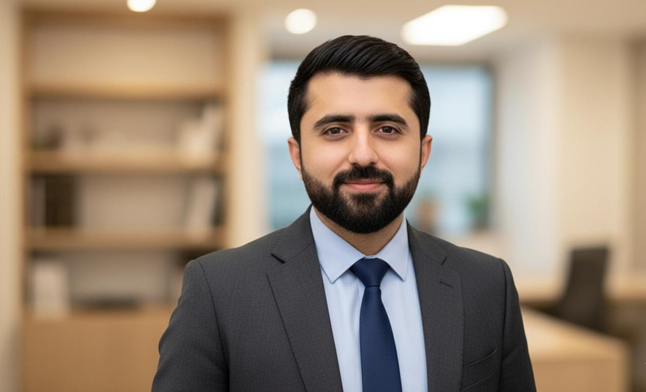 Waqas Raza Professional Portrait - CEO of Chemical Valley and Upstocks